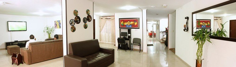 Hotel Roosevelt Plaza Cali Esterno foto